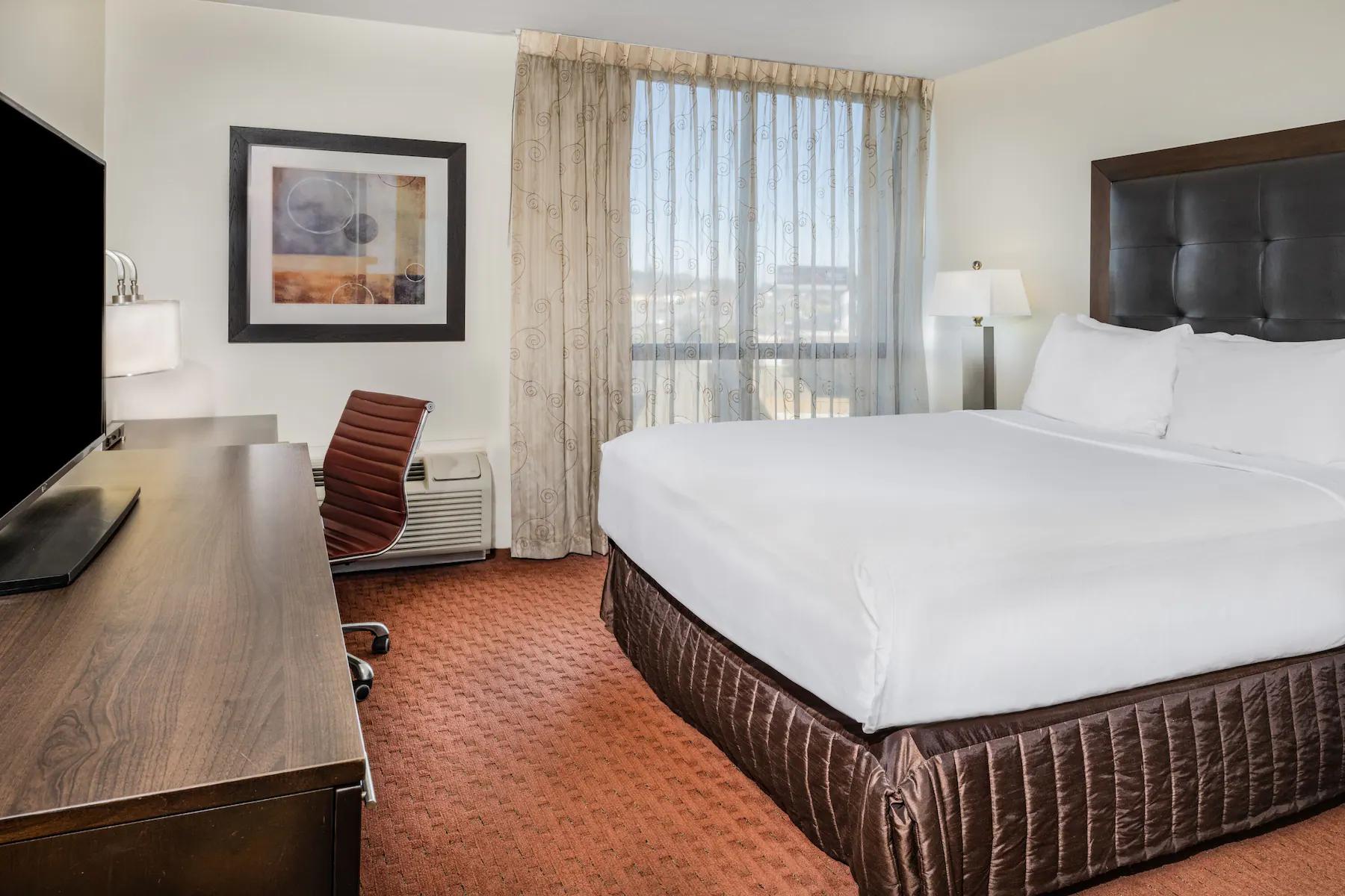 Wyndham Sacramento Hotel Carmichael Exterior photo